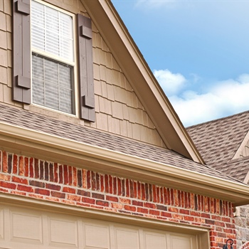 Difference Between Shake and Shingle Siding