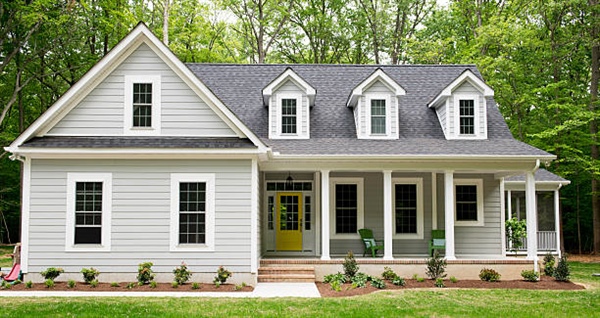 How to Choose the Right Siding, Roofing, and Windows for Your Home