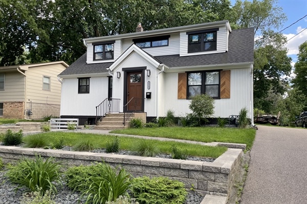 How Does Exterior Design Choice Impact Home Energy Efficiency?