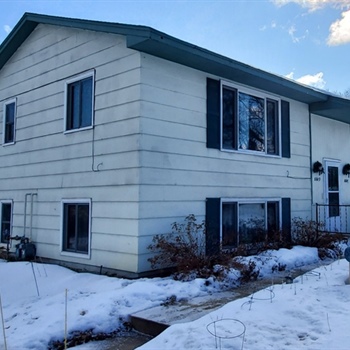 What Are the Signs That Home Siding Needs Repair or Replacement?