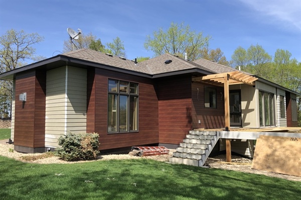 How Do You Choose Between Wood, Fiber Cement, and Vinyl Siding?
